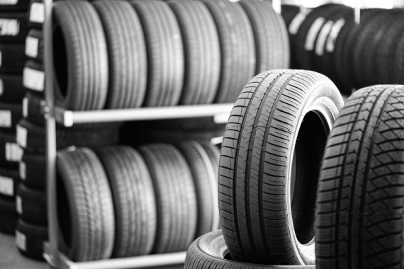  The Ultimate Guide to Car Tires in Abu Dhabi: Choosing, Maintaining, and Upgrading Your Tires