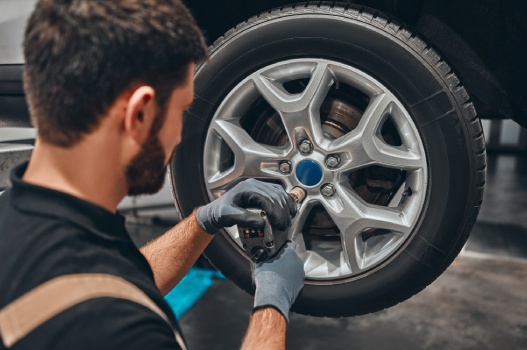 Enjoy a Safe and Comfortable Summer Drive with These Top Tyre Offers in the UAE