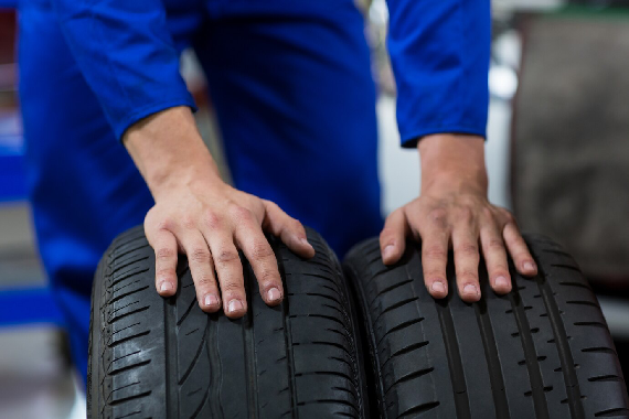 Tire Talk: Exploring the Pros and Cons of Continental vs. Bridgestone Tyres